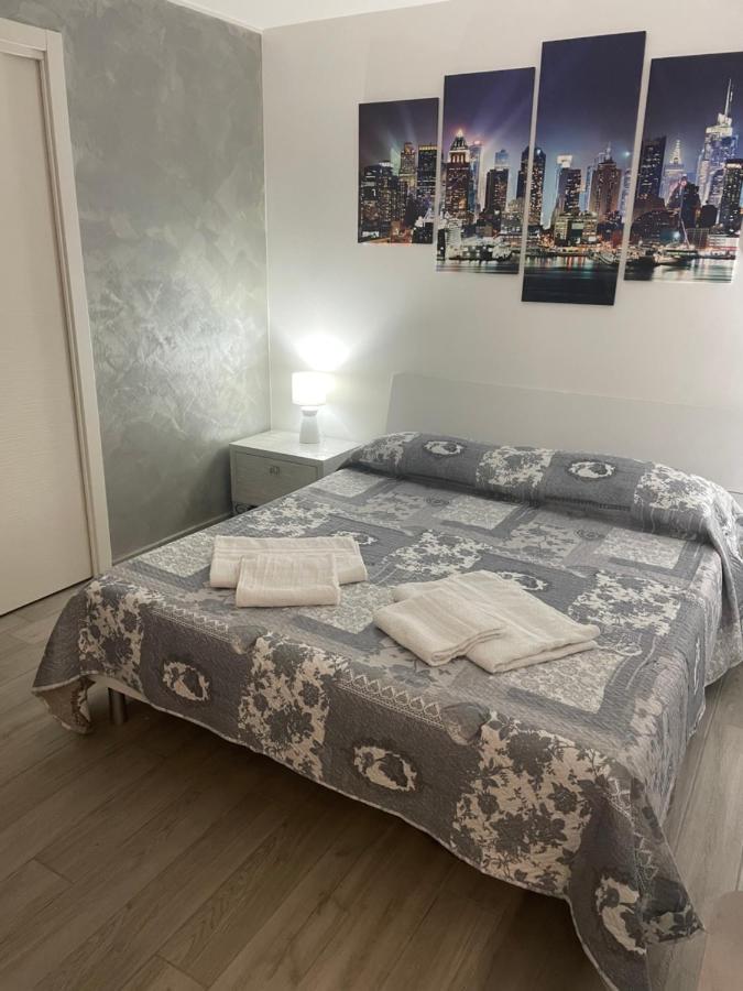 La Stradina Apartment Barletta Bagian luar foto