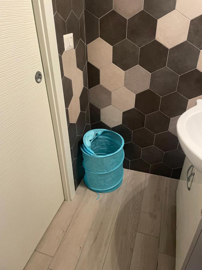 La Stradina Apartment Barletta Bagian luar foto